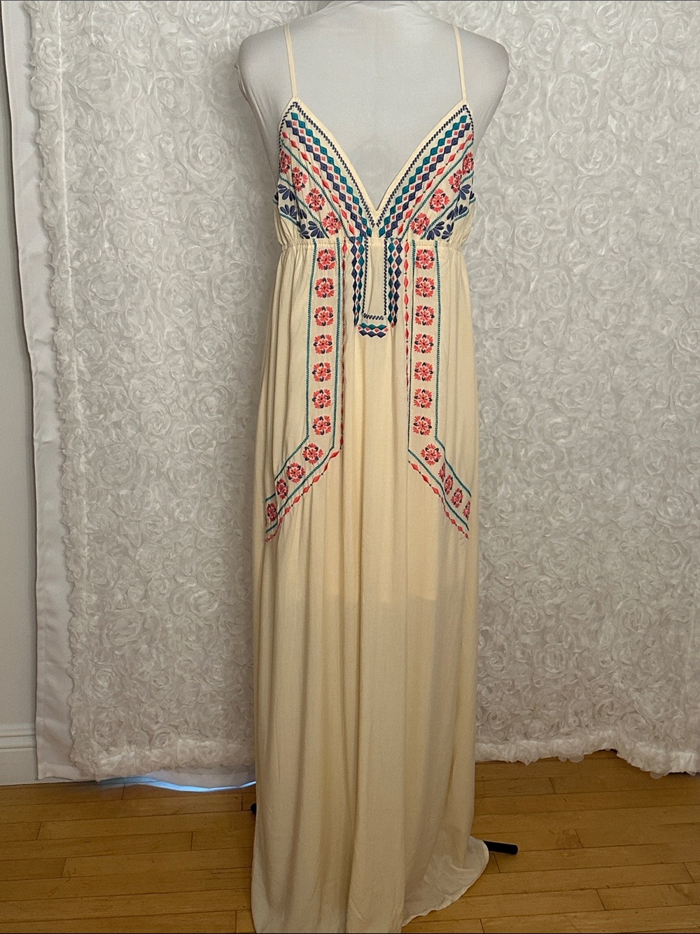 ✨ Flying Tomato NWOT Embroidered Boho Maxi Dress | Size Large ✨